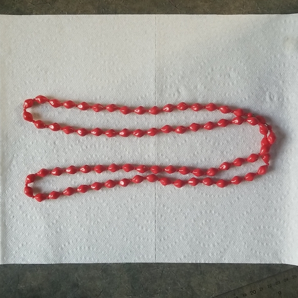 Vintage red costume jewelry - Picture 2 of 4